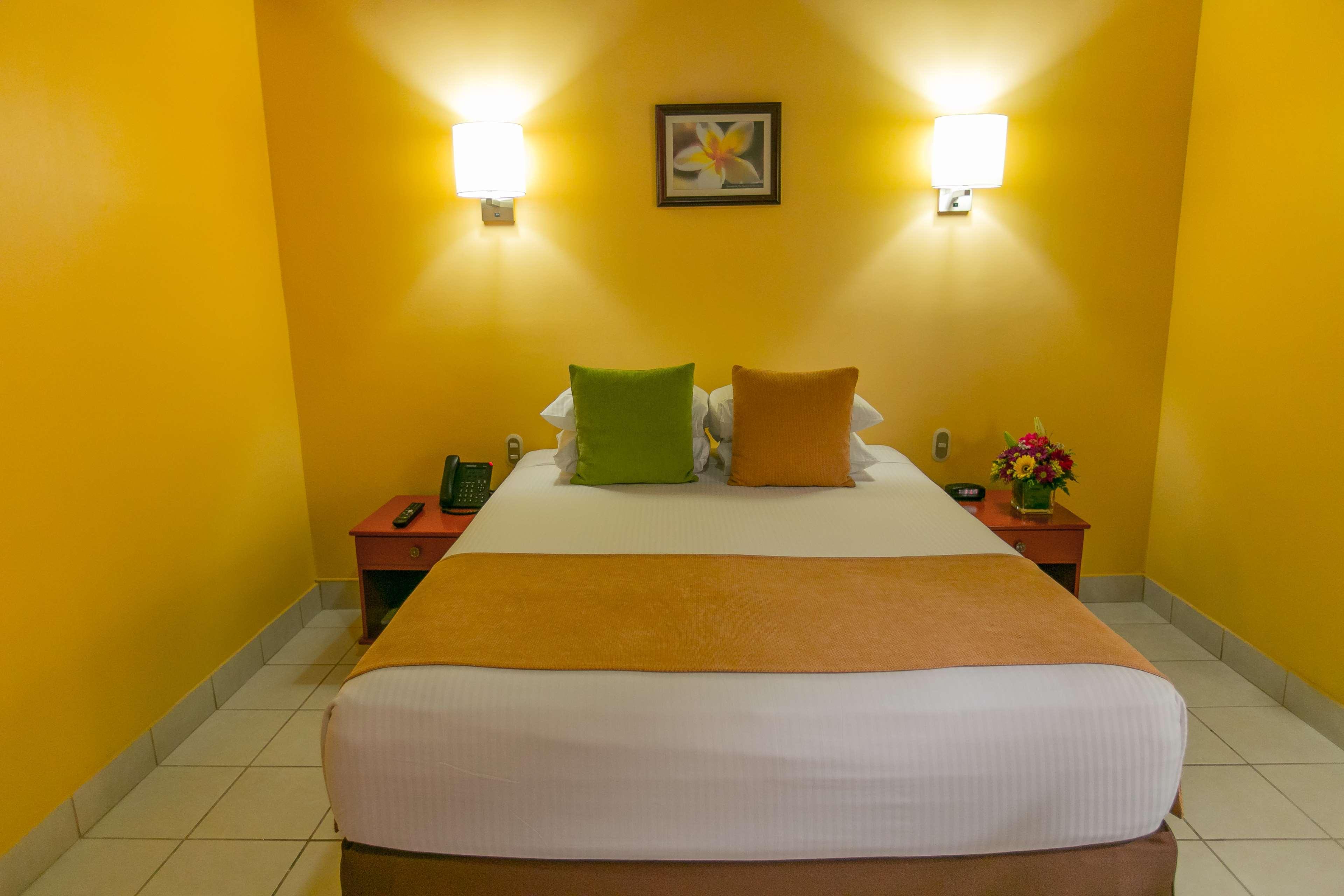 Best Western Las Mercedes Airport Managua Bagian luar foto
