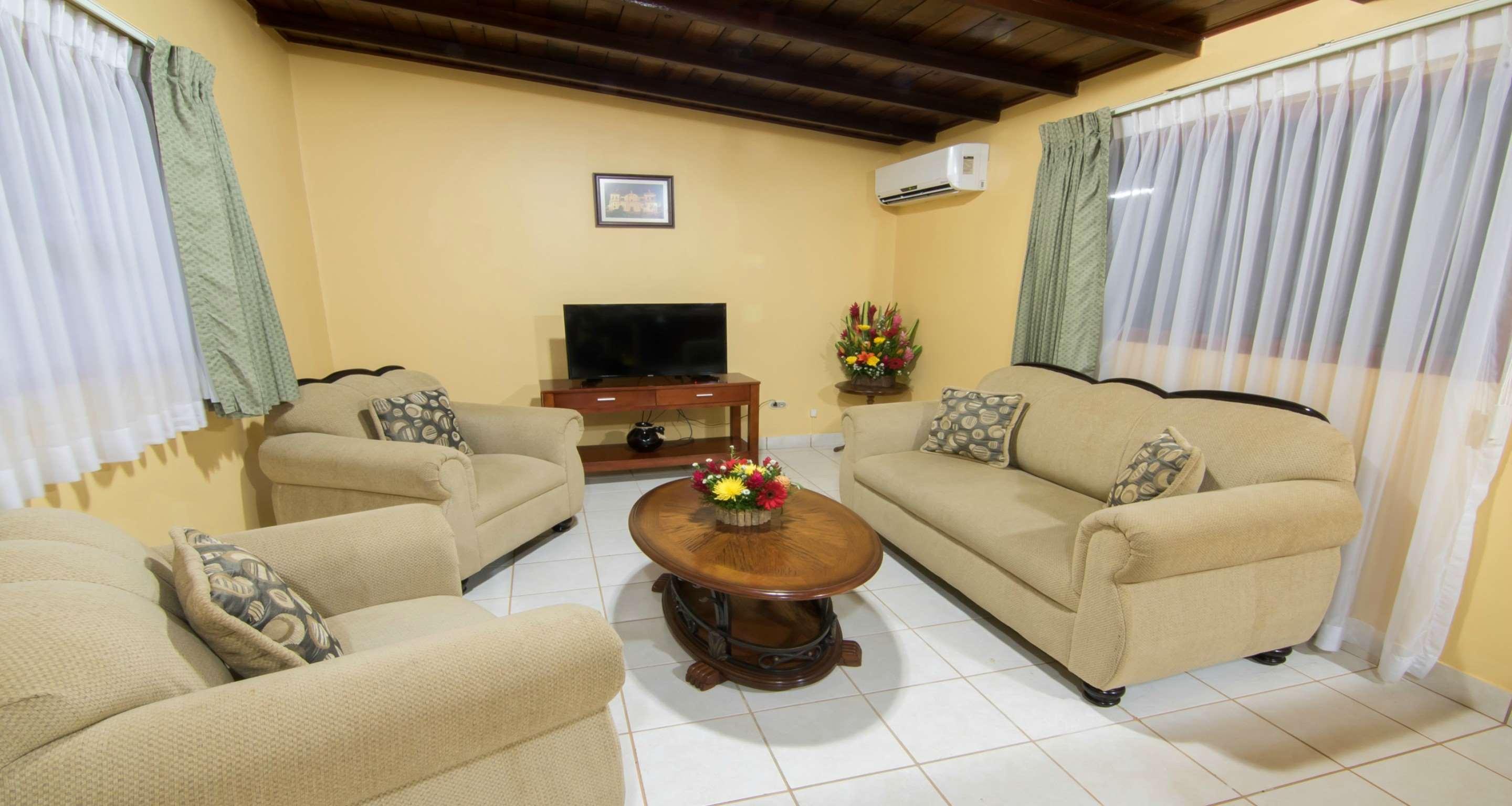 Best Western Las Mercedes Airport Managua Bagian luar foto