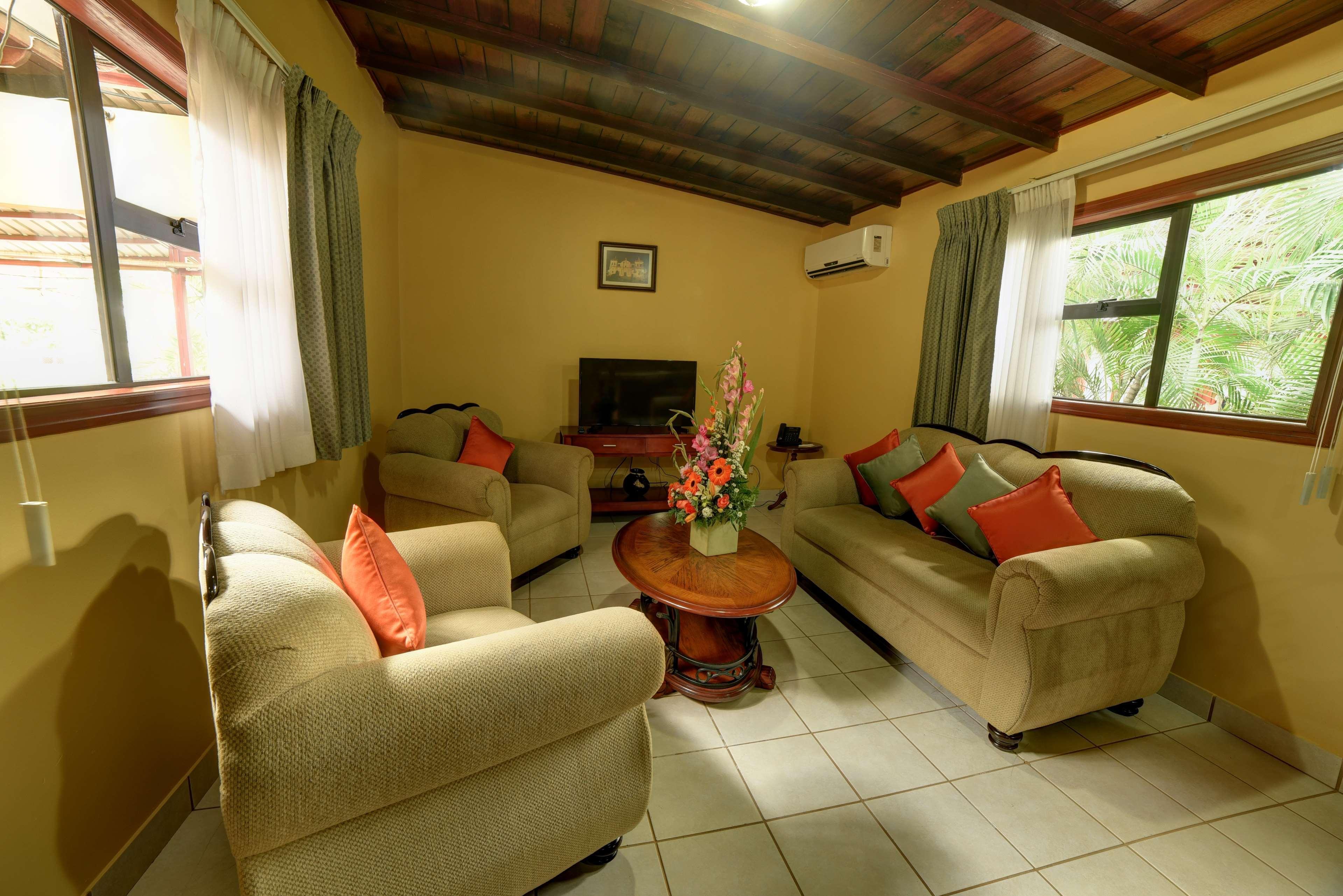 Best Western Las Mercedes Airport Managua Bagian luar foto