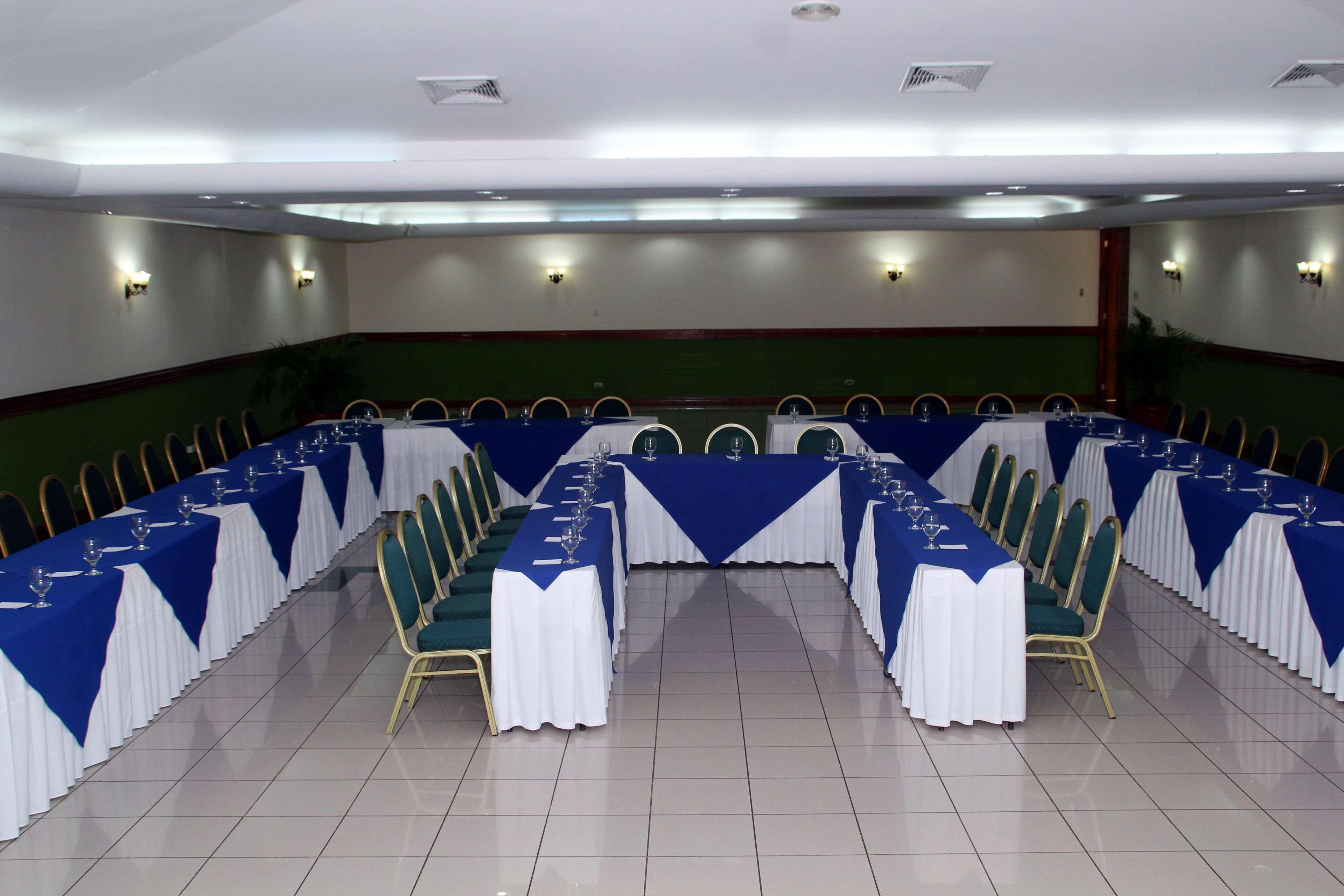Best Western Las Mercedes Airport Managua Bagian luar foto