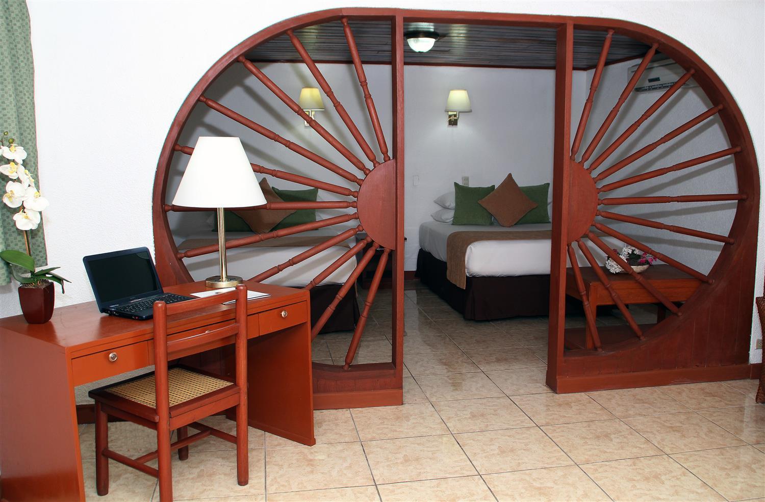 Best Western Las Mercedes Airport Managua Bagian luar foto