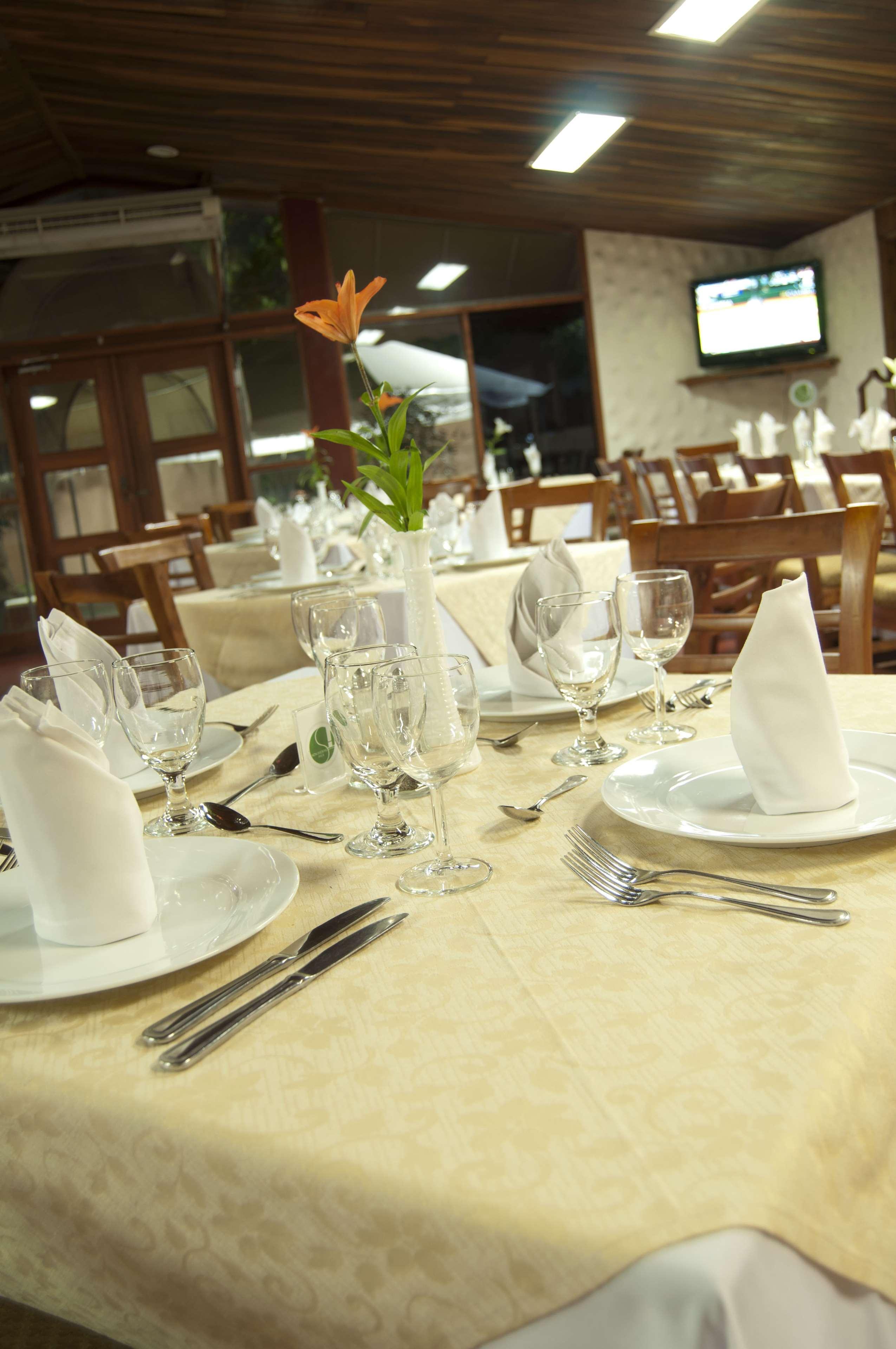 Best Western Las Mercedes Airport Managua Bagian luar foto