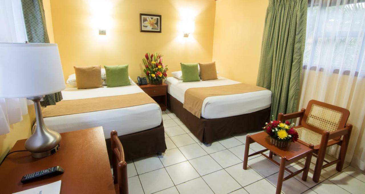 Best Western Las Mercedes Airport Managua Bagian luar foto